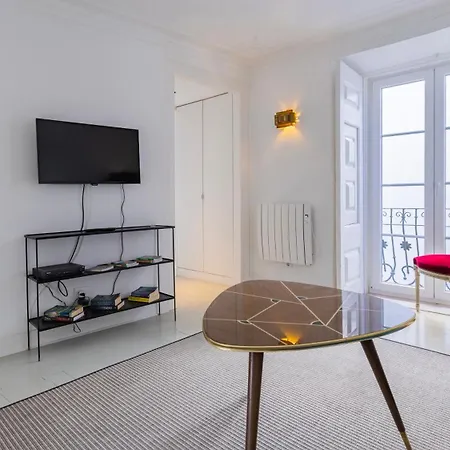 Charming In Bairro Alto 87 By Lovelystay Apartment *