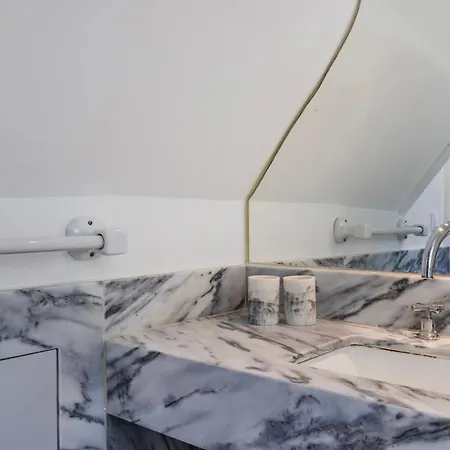 Charming In Bairro Alto 87 By Lovelystay Lisboa