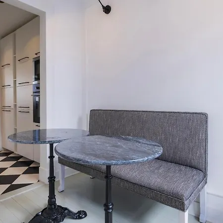 아파트 Charming In Bairro Alto 87 By Lovelystay *