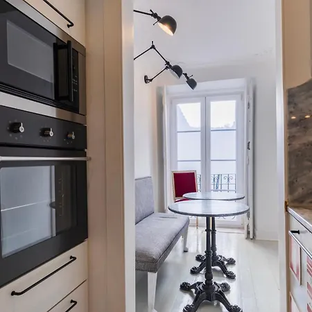 Charming In Bairro Alto 87 By Lovelystay Апартаменты